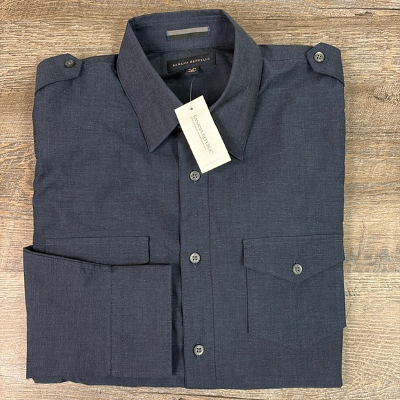Banana Republic Other - NWT Banana Republic Men’s Long Sleeve Button Down Shirt Size Medium